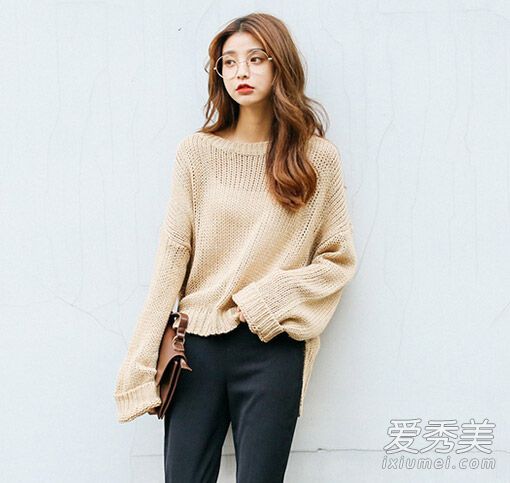 冬季慵懒长卷发图片简约时尚粉丝