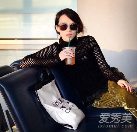 章子怡最新的私人服务包是什么牌子的？