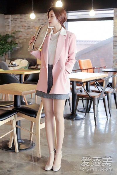 2015新款小套装知性时装秀气质