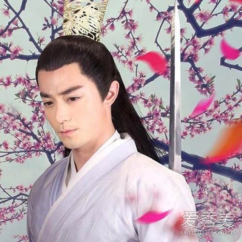 “华”的发髻抓镜爱莫希干人头