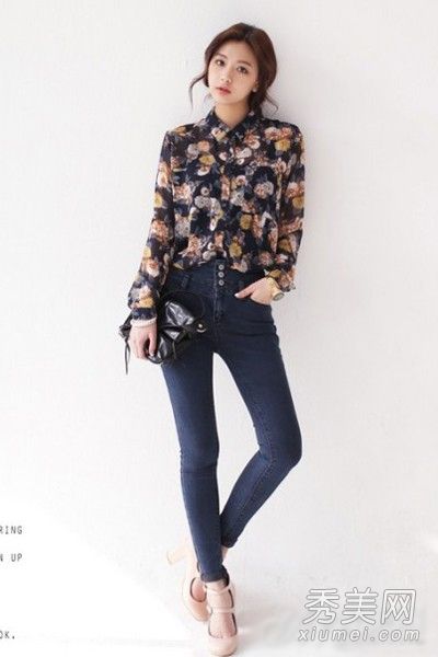 紧身裤+高跟鞋增加瘦瘦九分身材