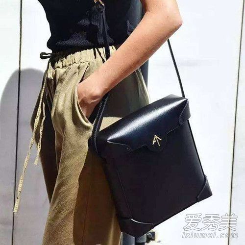 马努·阿特尔的包是几年级的？