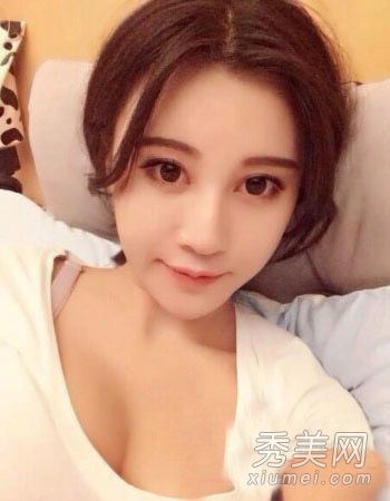 樊玲北师大的校园花，有着叶凡和关之琳一样的长发和大眼睛