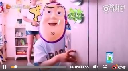 爸爸要去哪里?陈小春的儿子贾斯帕·巴斯·光年买一个面具要多少钱