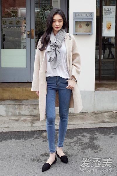 春季外套巧搭围巾成为时尚达人