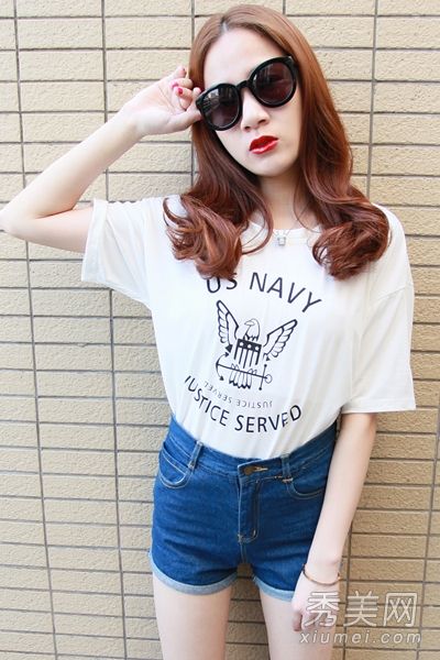 潮t恤+高腰短裤夏季俏丽时尚“小蛮腰精华”