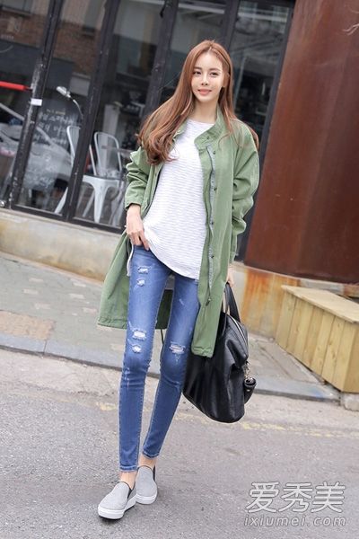 牛仔裤经典百搭春季外套可以搭配