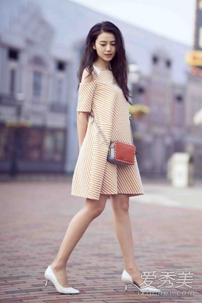 2015年夏季服装向高圆圆学习穿女人味