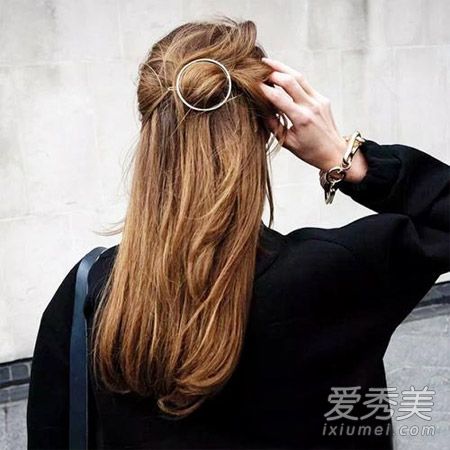 秋季时尚发型10和风衣更搭配哦