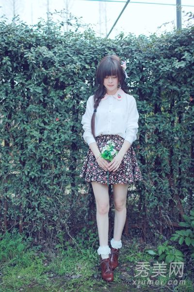 《麻豆》展示了桑葚姑娘风的混合和混合释放出甜蜜和些许清新