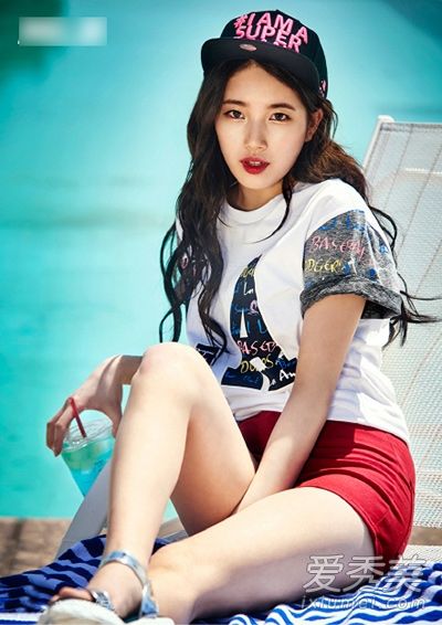 裴秀智夏装肖像运动风格青春靓丽