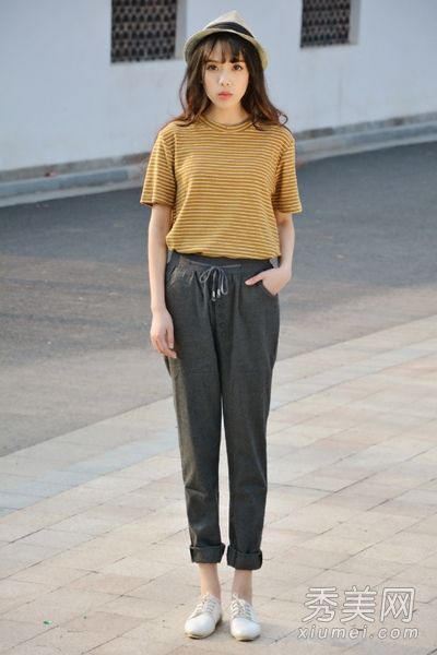 如何搭配休闲裤、衬衫、t恤，在春天穿着舒适