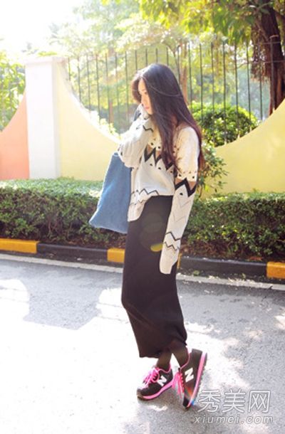 长裙春装优雅、温暖、高挑。