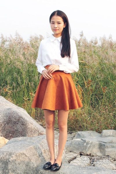 高腰裙衬衫是初夏最受欢迎的服装