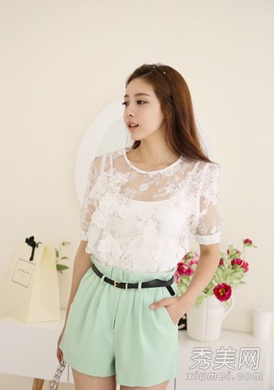 夏季糖果色短裤:最引人注目的8大美女