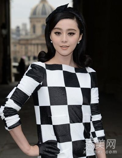 发型也有隐藏的规则。女演员展示了最佳的面部匹配