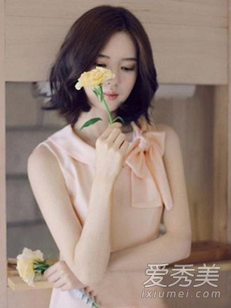 年龄减少和瘦脸?今年秋天将剪九根短发。