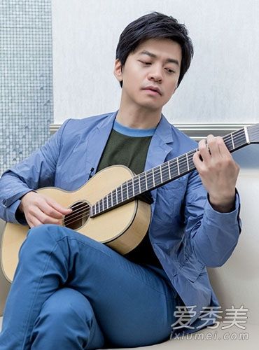 “我是歌手3”李健发型男人喜欢斜刘海