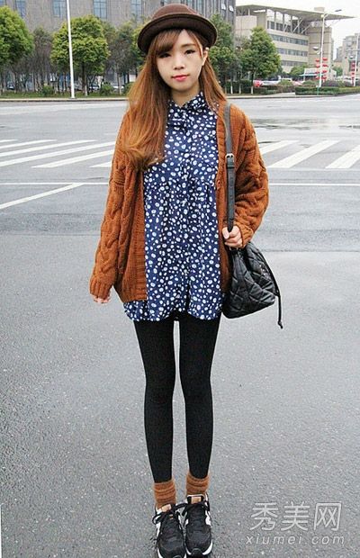 针织开衫,搭配浪漫的韩式短裙