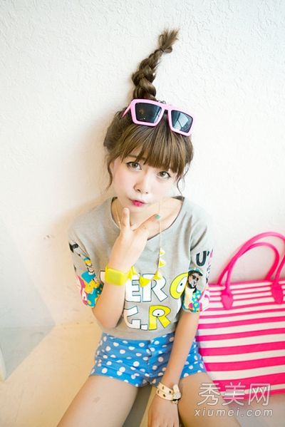 夏季短袖t恤的搭配既清爽又显瘦