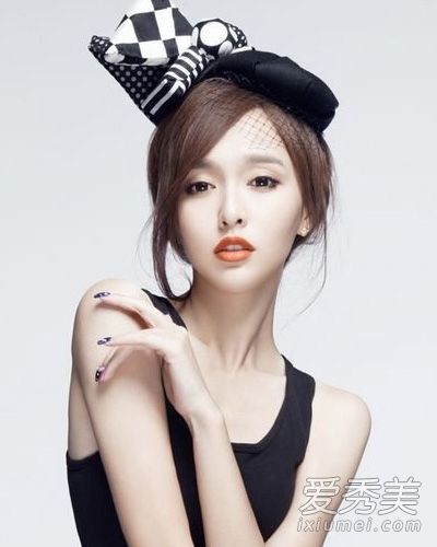 唐嫣发画集《中外男神香发契约》