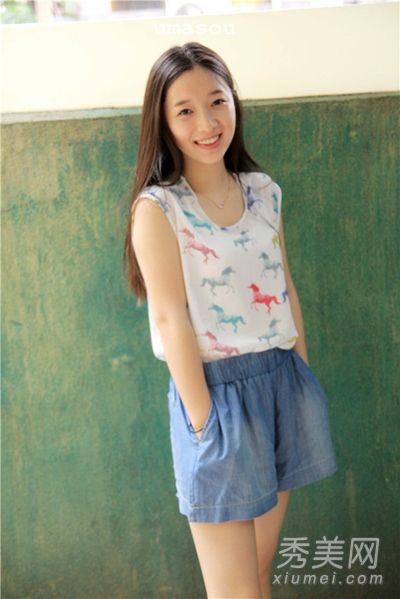 小女孩的搭配教你建立一个高九的身体。