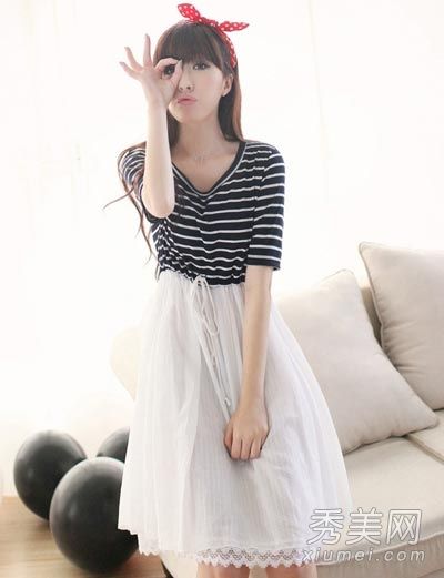 夏季服装有10位女士穿着漂亮漂亮