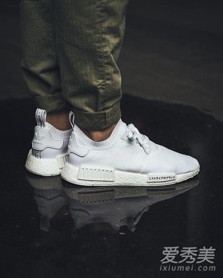 阿迪达斯nmd r1 pk日本何时以纯黑和纯白出售,售价是多少