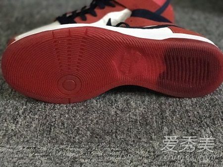 耐克sb zoom dunk high chicago Socks什么时候和多少钱可以买到？