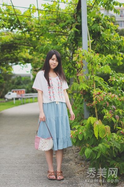 短袖t恤+长裙夏季清爽高挑