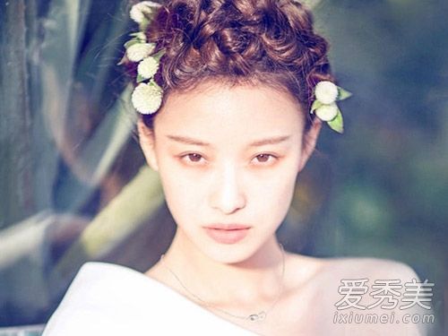 明星春发PK范冰冰神女通用成为村姑