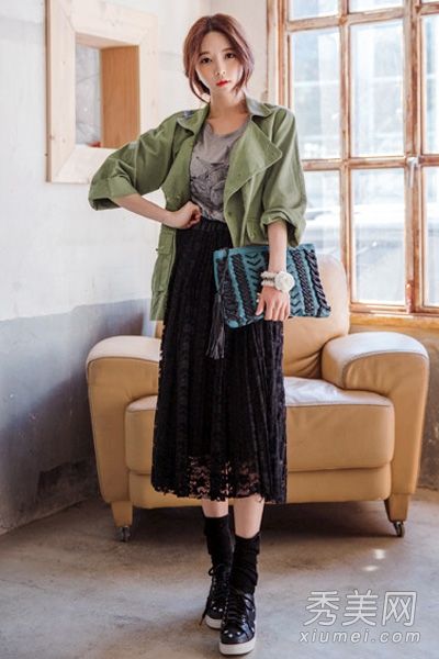 在春天,中等长度的外套稍微更胖、更瘦、更苗条。