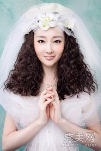 陈瑶唐莹莹女演员齐聚推荐最美新娘发型