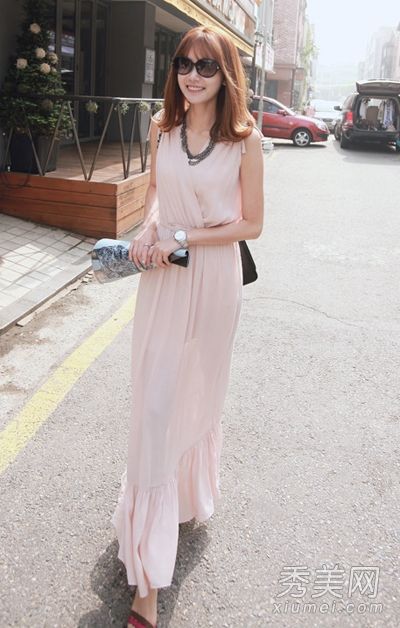 夏季时装裙雪纺裙浪漫而美丽