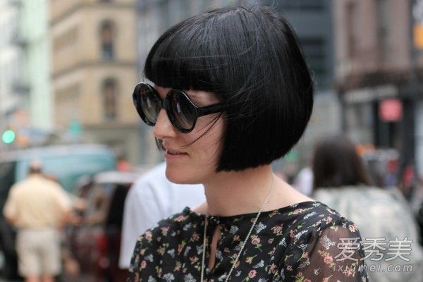 长卷发鲍勃·曼最喜欢和最不喜欢的发型