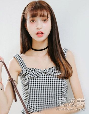 2015年女孩会有什么样的发型?9种风格以纯净甜美的风为特色