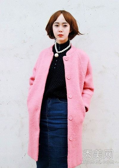 韩牛帮助粉色外套搭配桃花