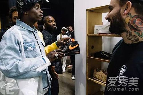 陈冠希耐克联合品牌鞋卖640，000，耐克设计的陈冠希曝光