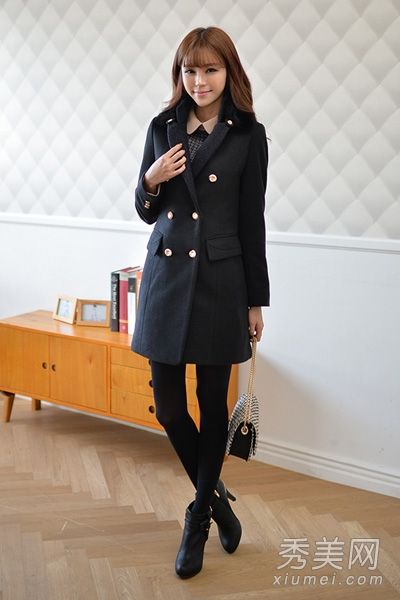 穿双排扣外套提升新年派对的女神气质