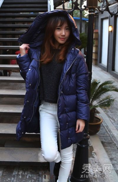 韩国MM支持冬装羽绒服+紧身裤烂透了阳光
