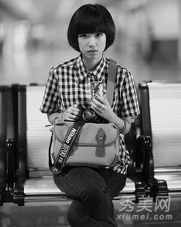 短发也很甜美，是冬天流行的最新短发。