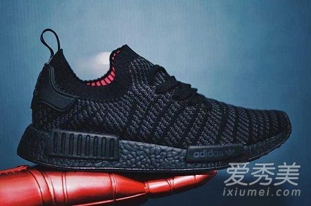 阿迪达斯原装nmd r1 stlt新款配色多少钱何时上市