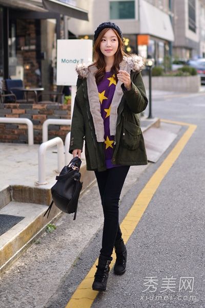 胖人穿冬装和棉袄的长背心来显示苗条。