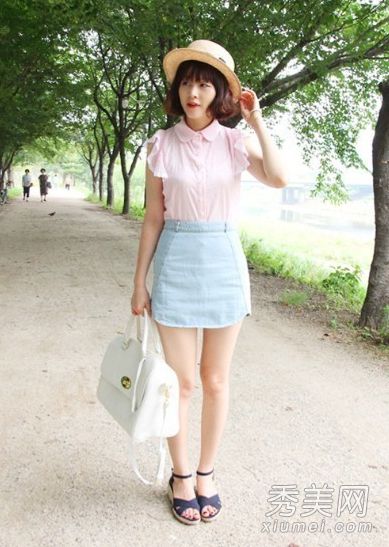 8种着装方式下，矮个女孩的夏装明显偏高。