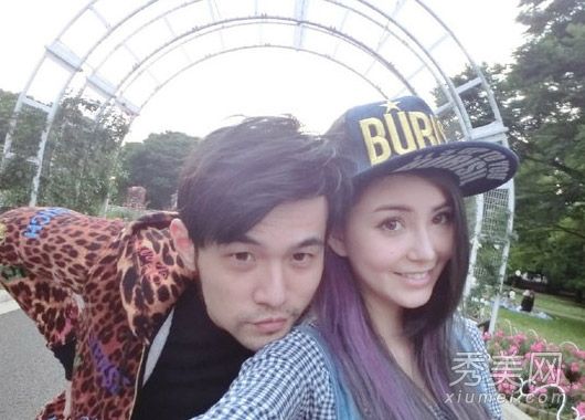 昆凌于18日与周东结婚,90年代的女演员对甜美的头发充满热情