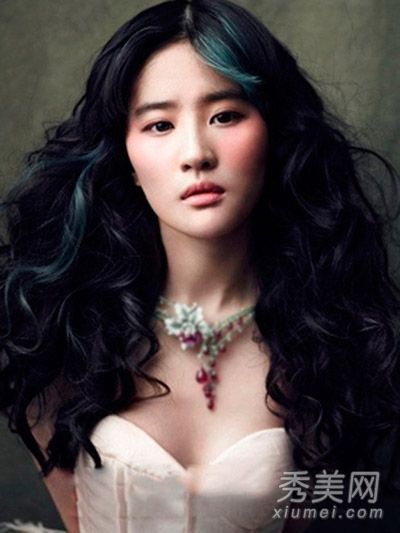 亮出什么颜色好看学明星亮出流行发色