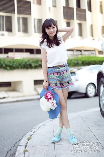 在夏天,很流行搭配8种穿着方式成为氧美人。