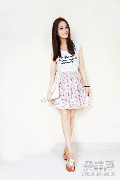 紧身遮阳伞巧裙完美身材