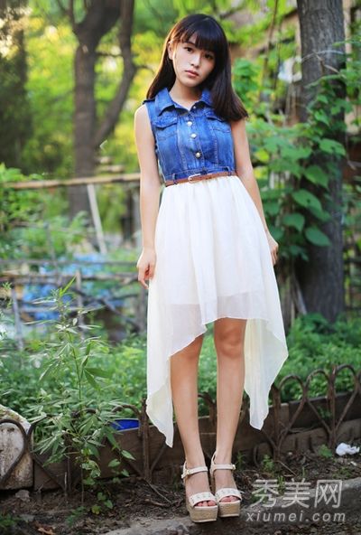 略胖的女孩穿着8号简单的衣服，韩凡儿很瘦