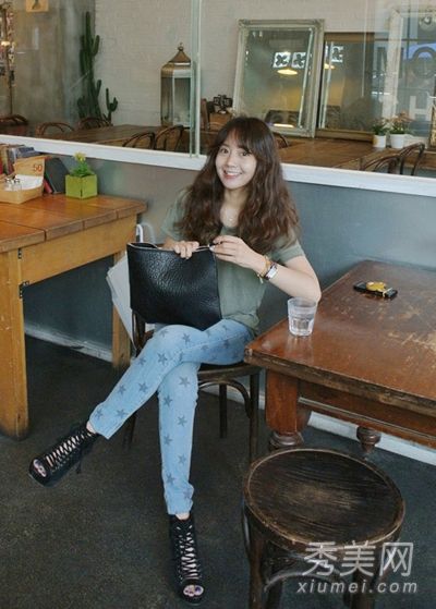 夏装长裤与t恤一起扬帆穿休闲时尚